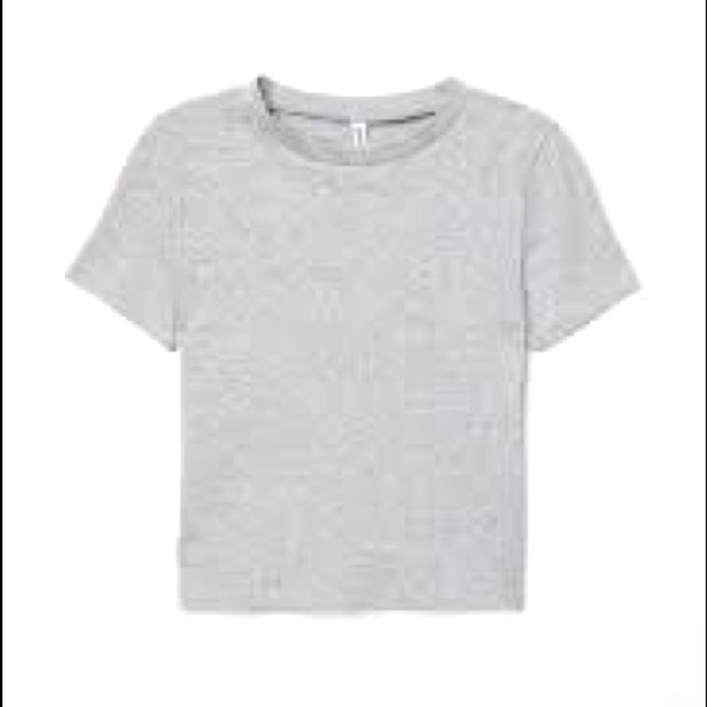 grey ribbed shirt